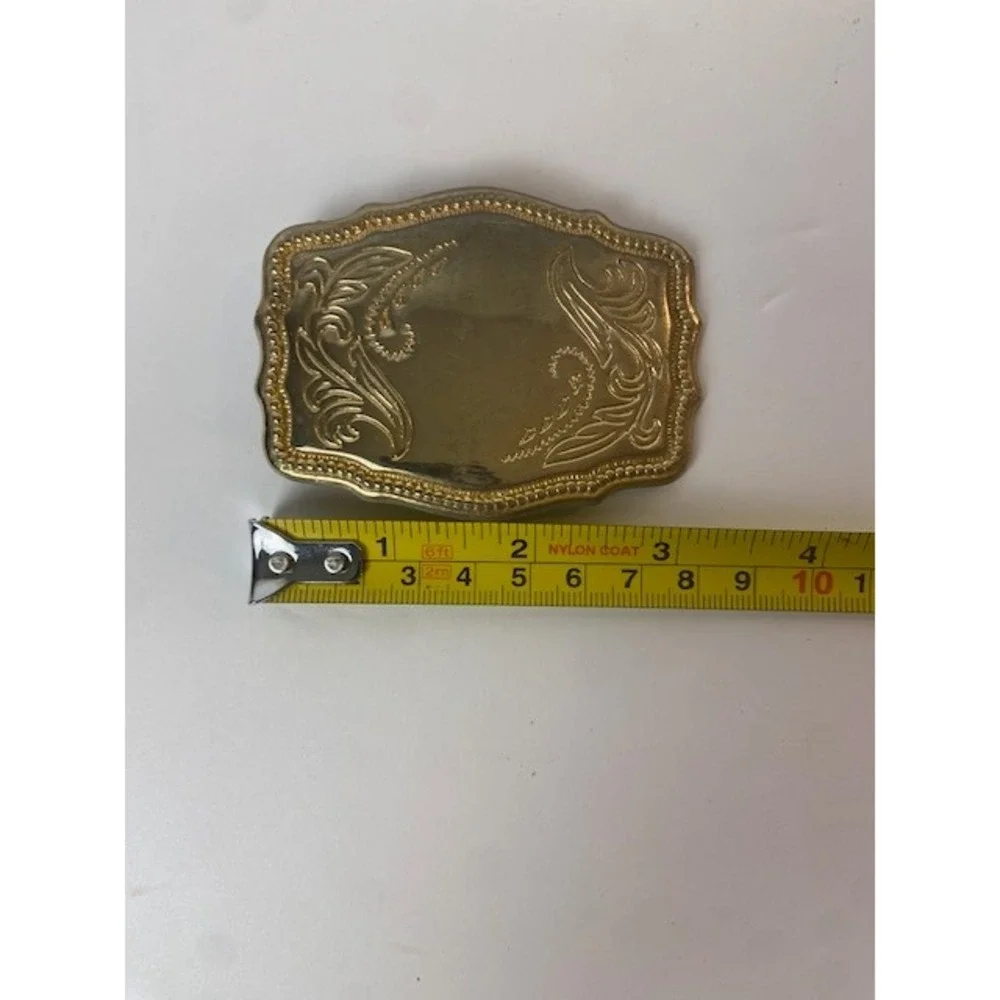 Vintage Western Gold Tone Floral Engraved Scalloped Belt Buckle Cowboy Paisley